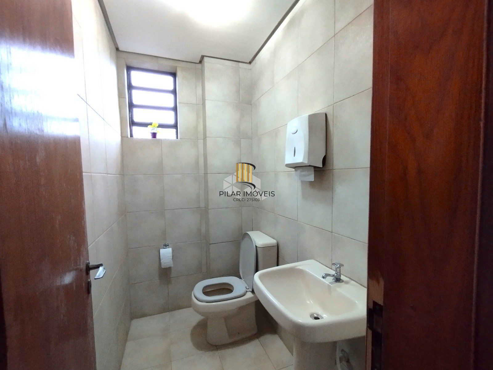 Vende conjunto comercial com 07 salas
