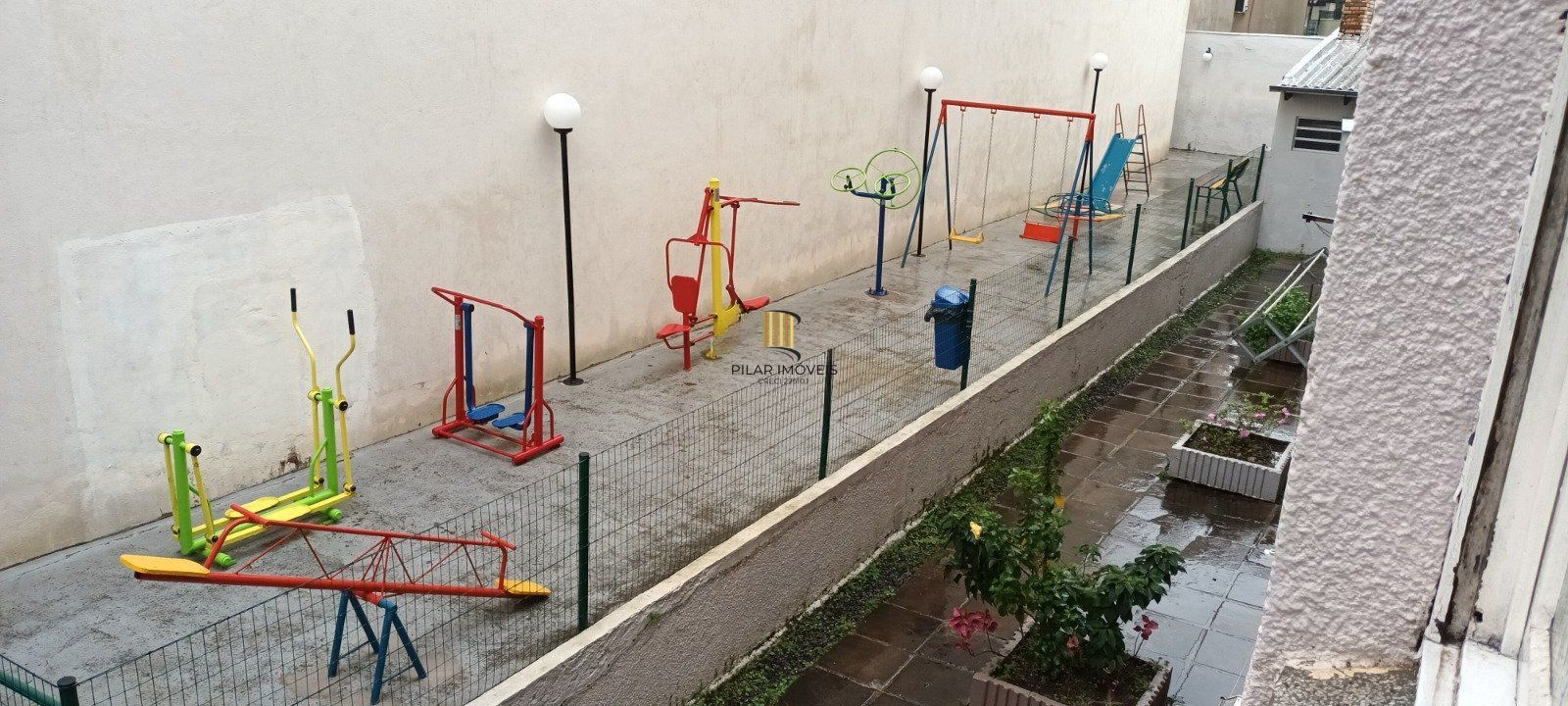 Apartamento de 1 dormitório á venda em Menino Deus, Porto Alegre.