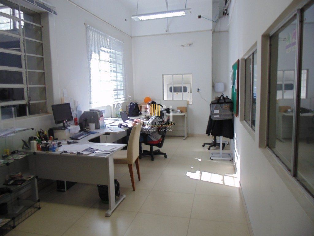 Predio para Venda - 2000m², 0 dormitórios, Teresópolis