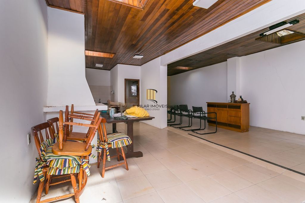 Casa 4 dorms à venda Rua Sinimbú, Petrópolis - Porto Alegre