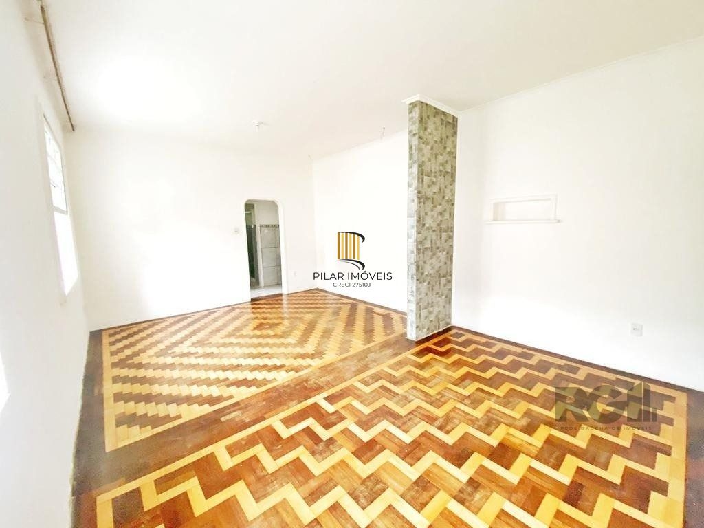 Casa 6 dormitórios no bairro Teresópolis