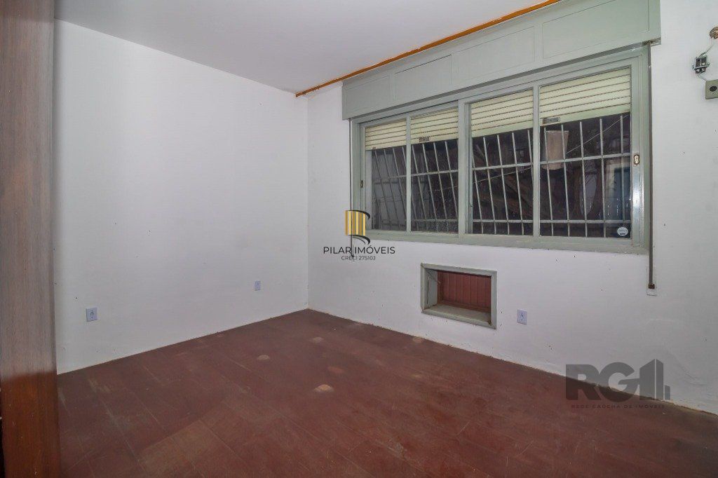 Casa 5 dormitórios no bairro Farroupilha