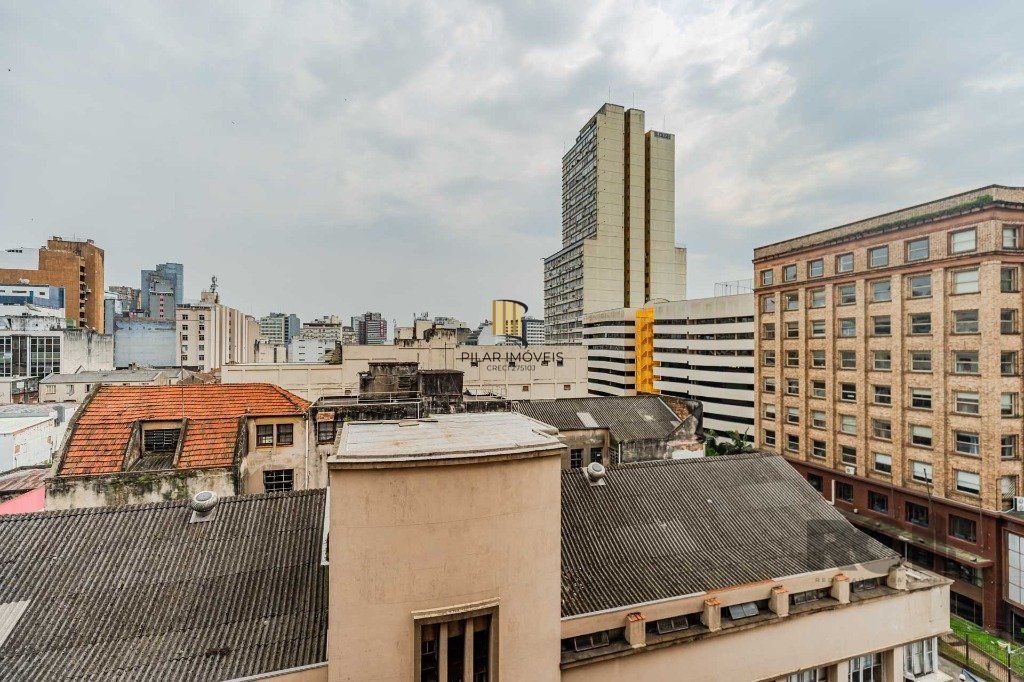 Apartamento de 89m², 2 dormitórios no Centro Histórico. 