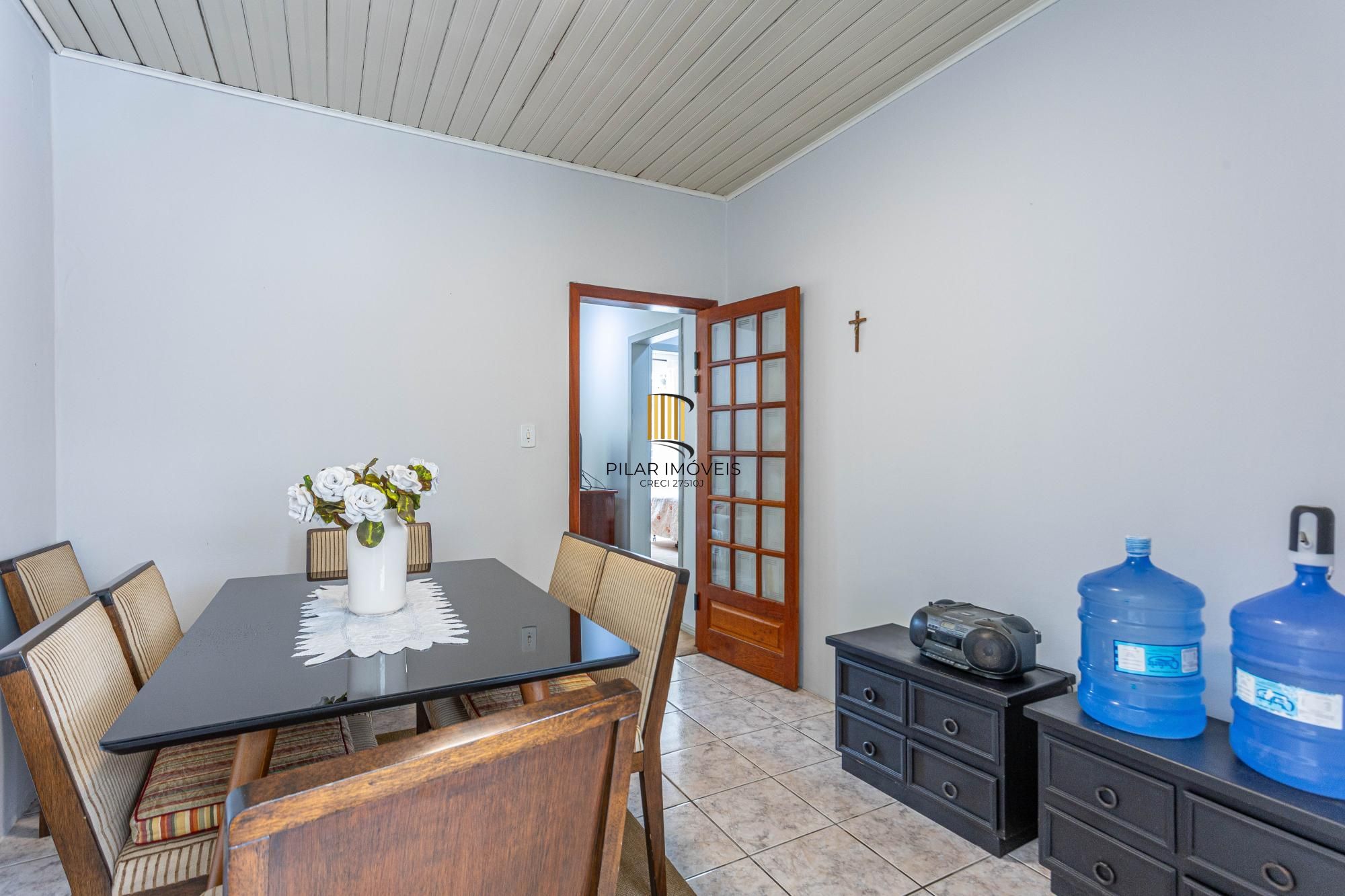Casa 75m² com 3 dormitórios, 2 vagas no bairro Sarandi
