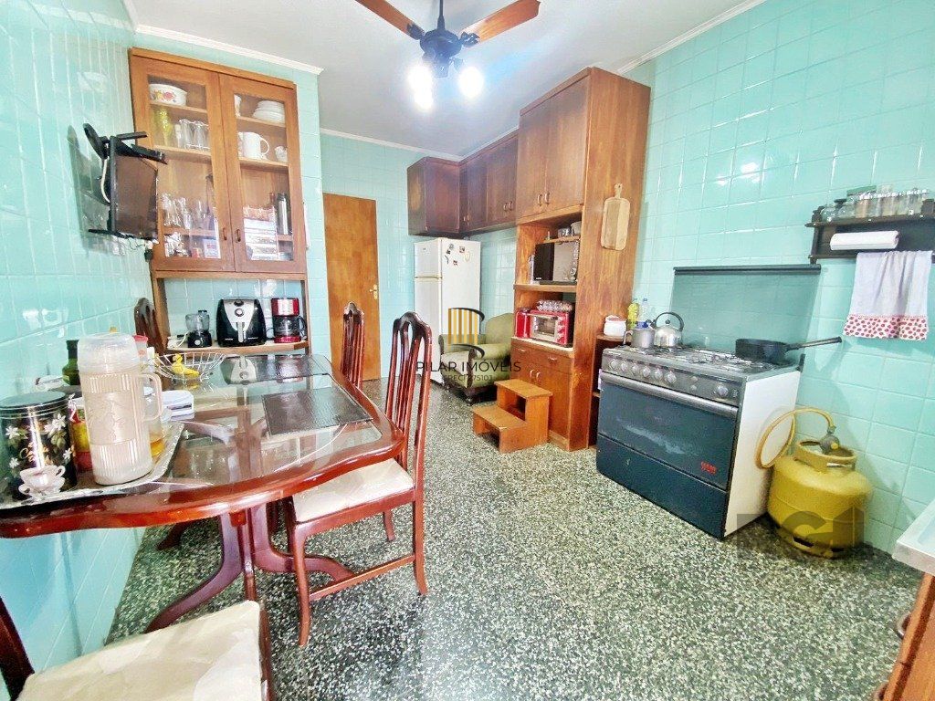 Casa 2 dormitórios no bairro Nonoai