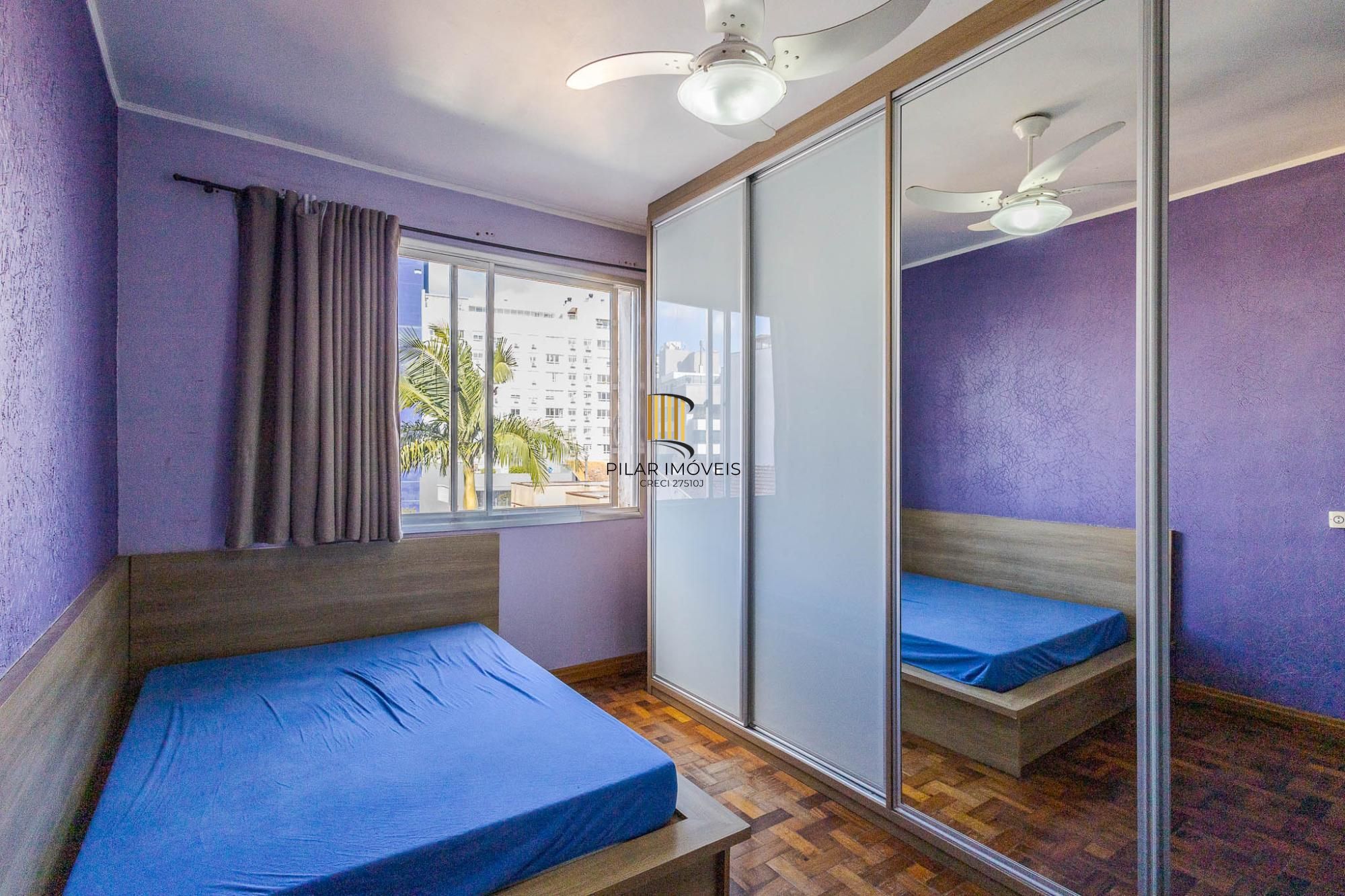 Apartamento de 02 dormitórios no bairro Petropolis em Porto alegre/RS.
