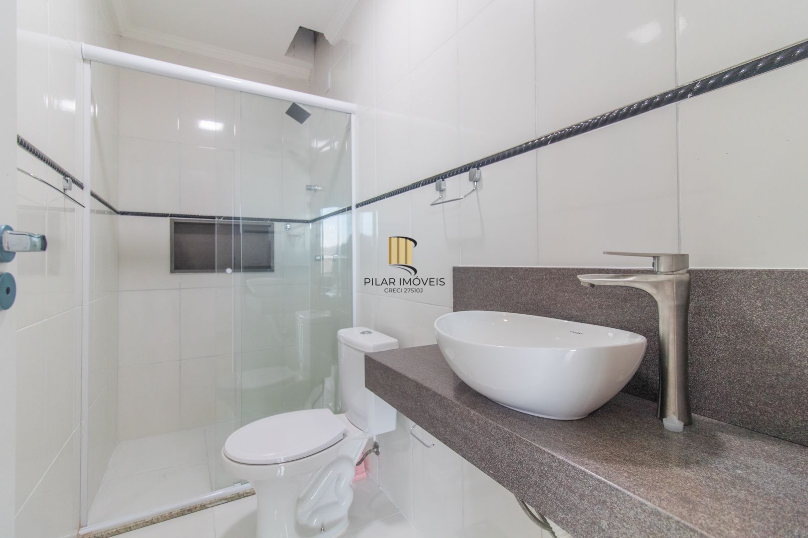 Casa 2 suítes com piscina toda reformada no Guarujá