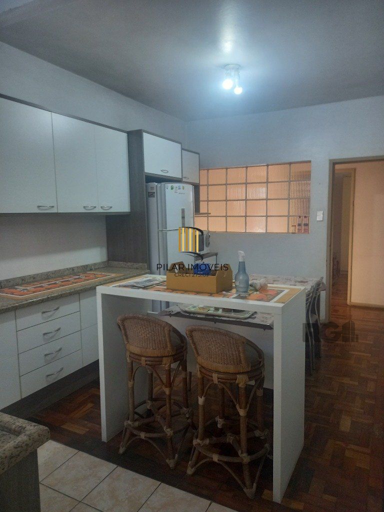 Casa 3 dormitórios no bairro Teresópolis