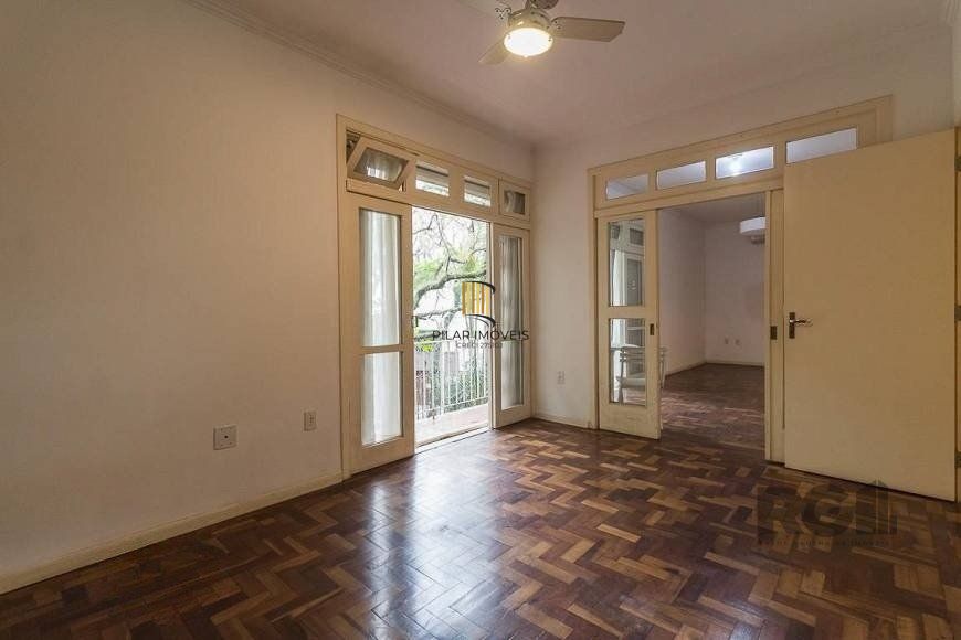 Apartamento 126m² - Semi mobiliado, 3 dormitórios, 1 vaga no bairro Moinhos de Vento
