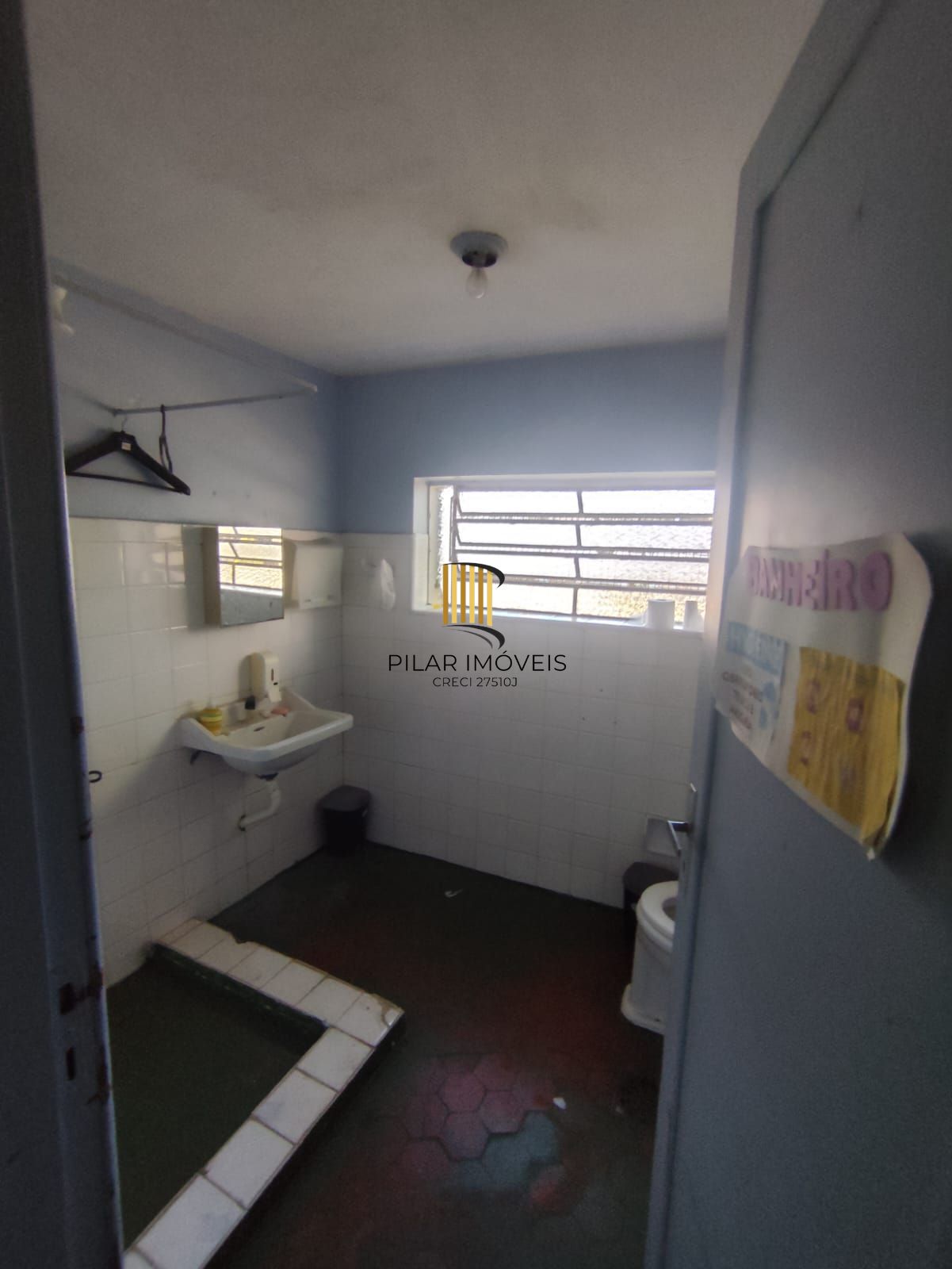 Casa de esquina 03 dormitórios Teresópolis