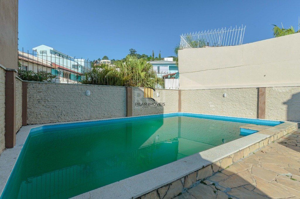 Casa a venda com 400m², bairro, Teresópolis