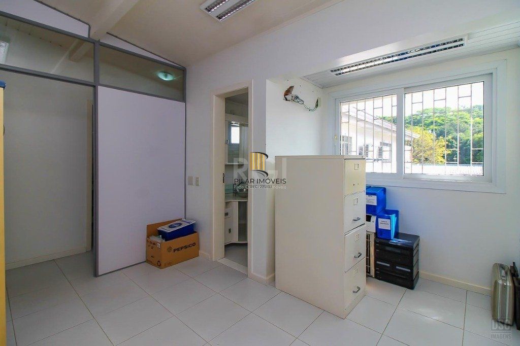 EXCELENTE PRÉDIO COMERCIAL LOCALIZADO NO BAIRRO GLÓRIA