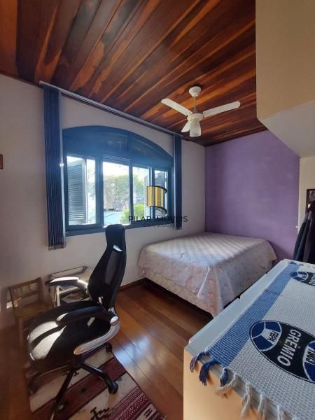 Casa a venda de 3 dormitórios no centro, Nova Prata - RS