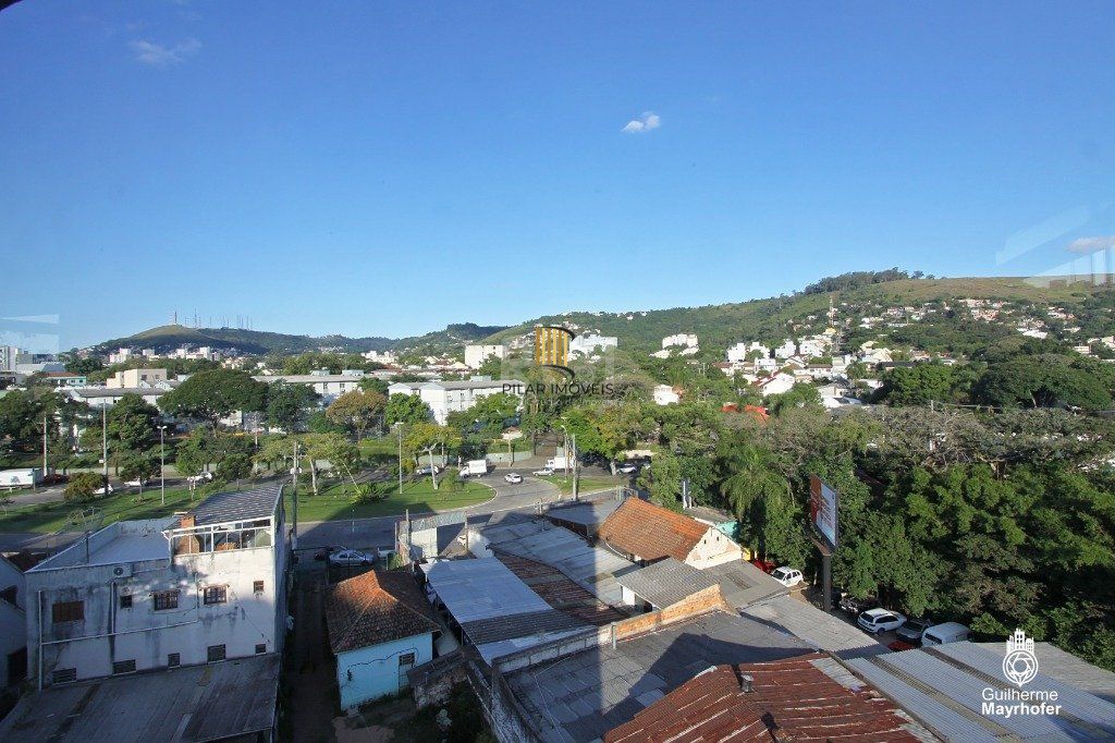 Cobertura para Venda - 350m², 3 dormitórios, sendo 1 suites, 2 vagas - Teresópolis