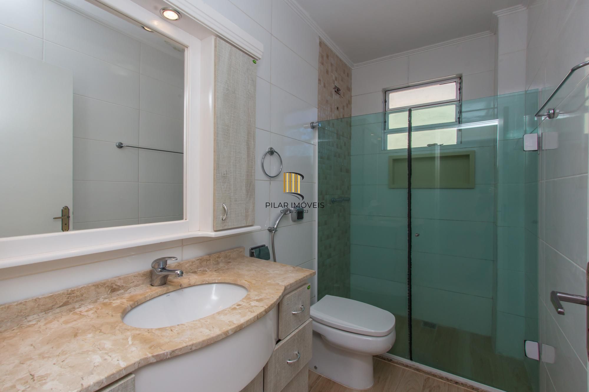 Cobertura de 02 dormitorios no bairro Medianeira- Porto Alegre /RS