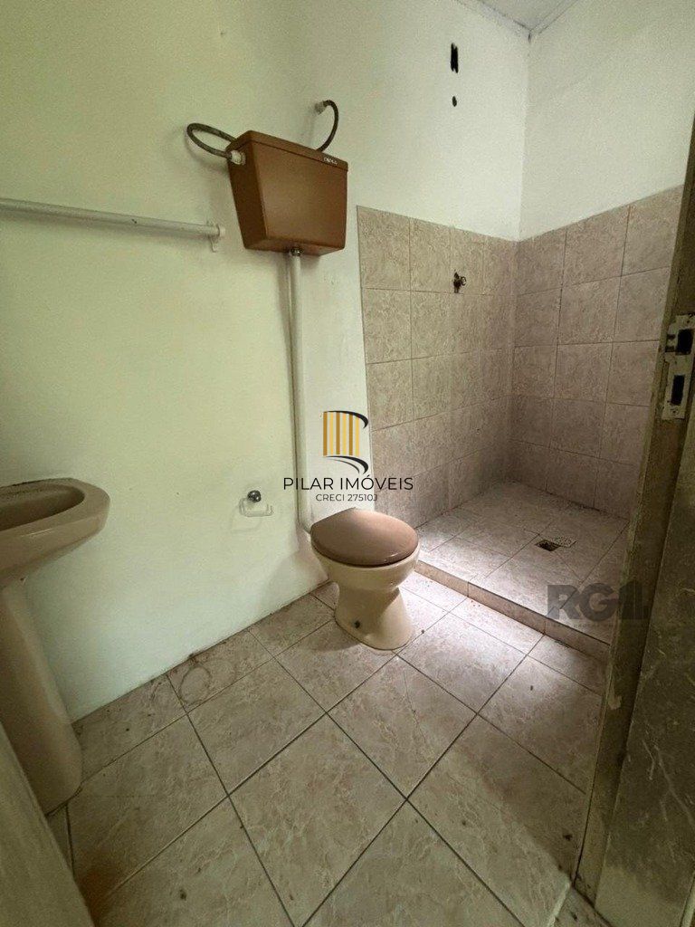 Casa com 3 quartos, 4 vagas e 120m² no bairro Vila Assução