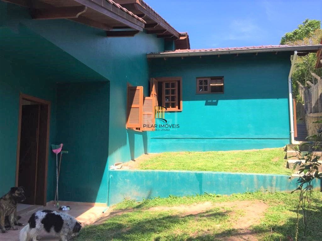 Casa para Venda - 200m², 3 dormitórios, sendo 1 suites, 2 vagas - Hípica