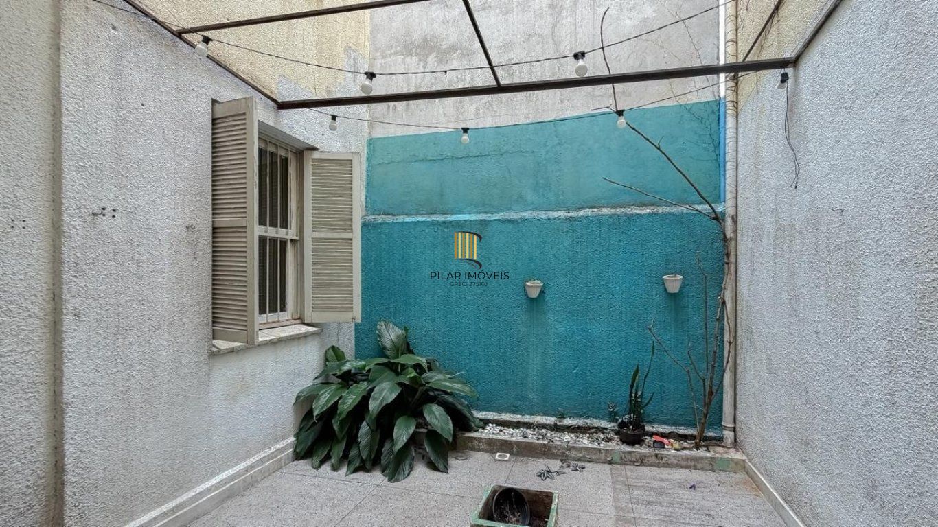 Apartamento com 2 quartos e 77m² à venda em Bom Fim, Porto Alegre. Rua Tomaz Flores, Bom Fim, Porto Alegre