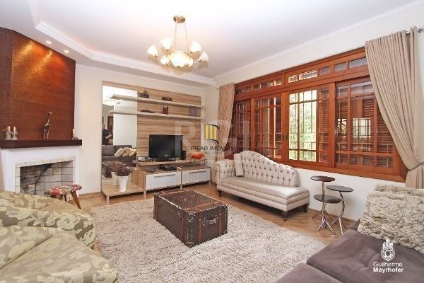 Excelente casa de 189m² com 3 dormitórios.