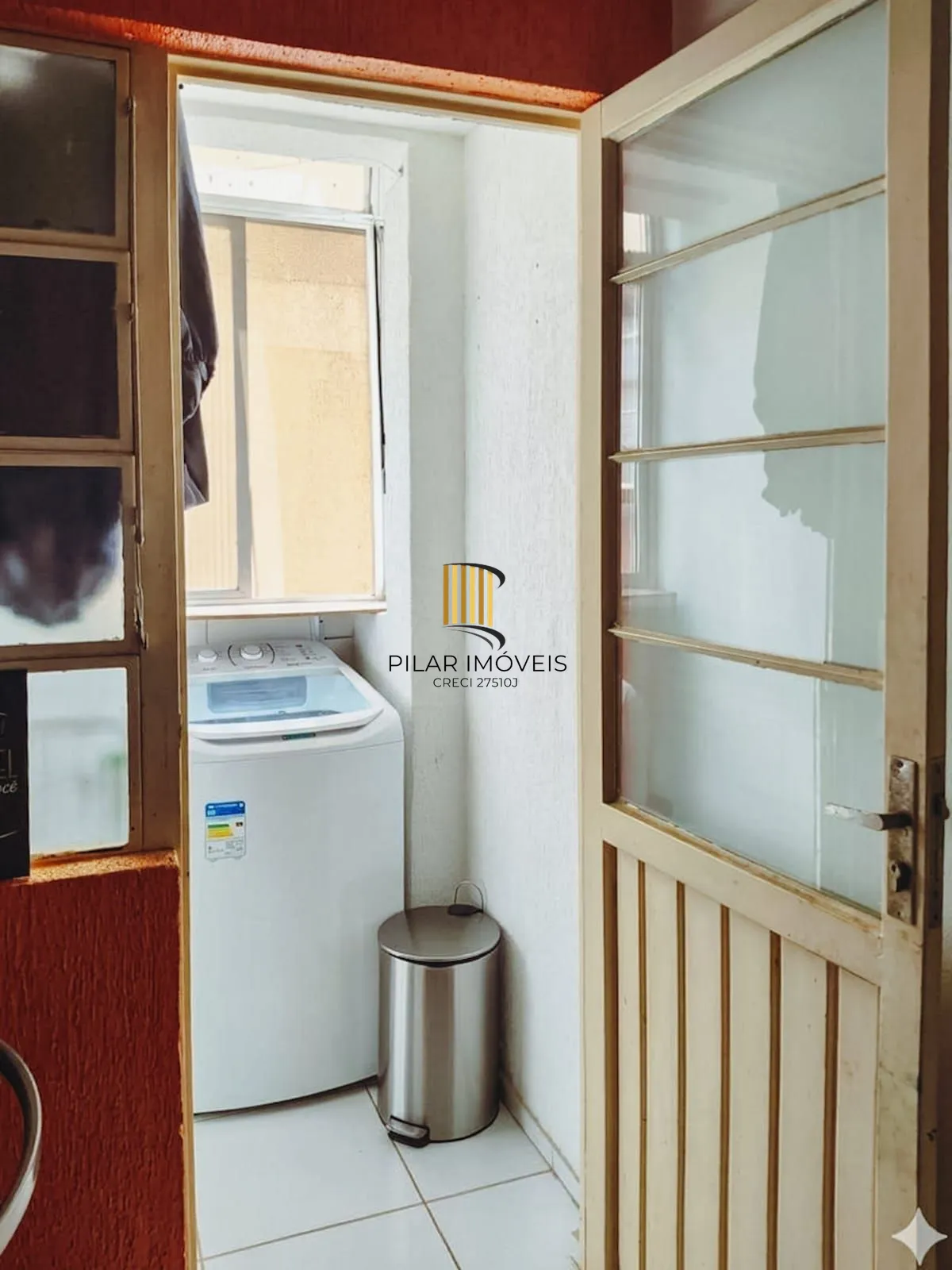 APTO DE 1 DORM, EM ANDAR ALTO, BEM ILUMINADO E AREJADO, COM BOX ROTATIVO. PROXIMO À TERCEIRA PERIMETRAL