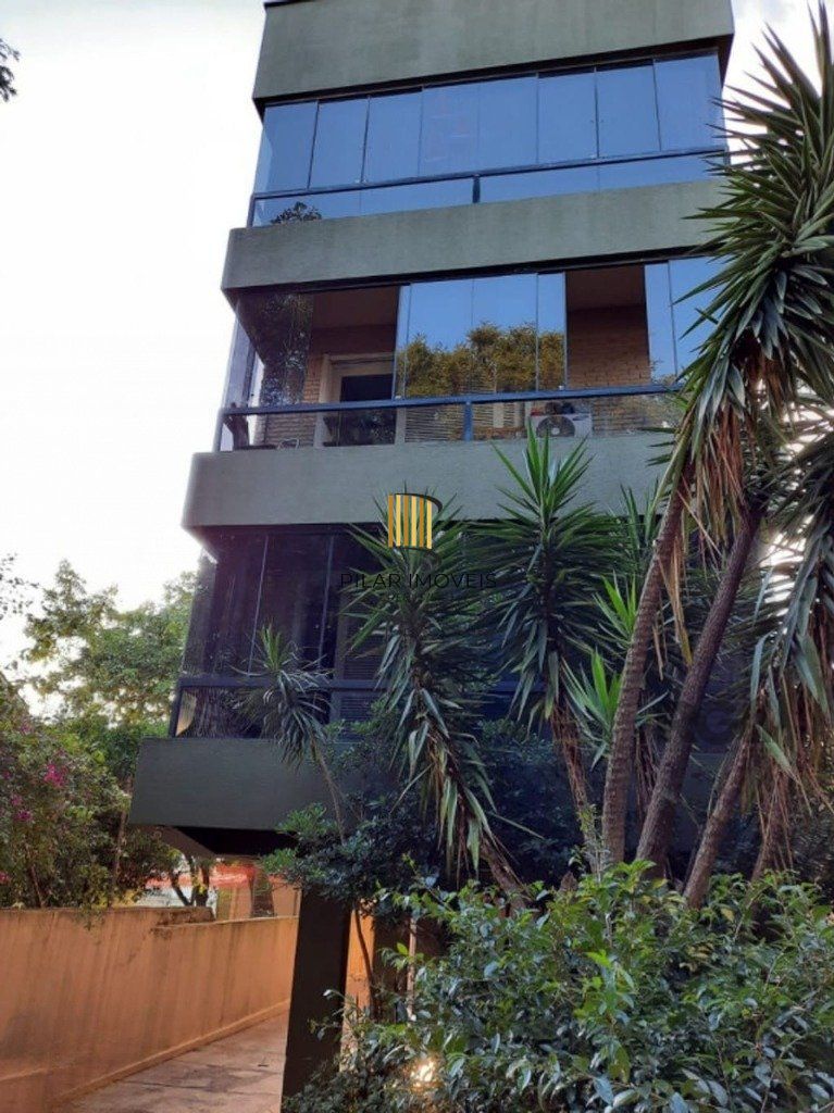 Excelente apartamento de 96m² com 02 dormitórios sendo 01 suíte e 1 vaga de garagem.
