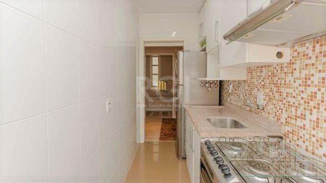 Excelente apartamento mobiliado com 2 dormitórios e 2 vagas.