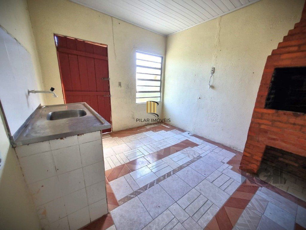 Casa 4 Dormitório(s) Bairro Nonoai