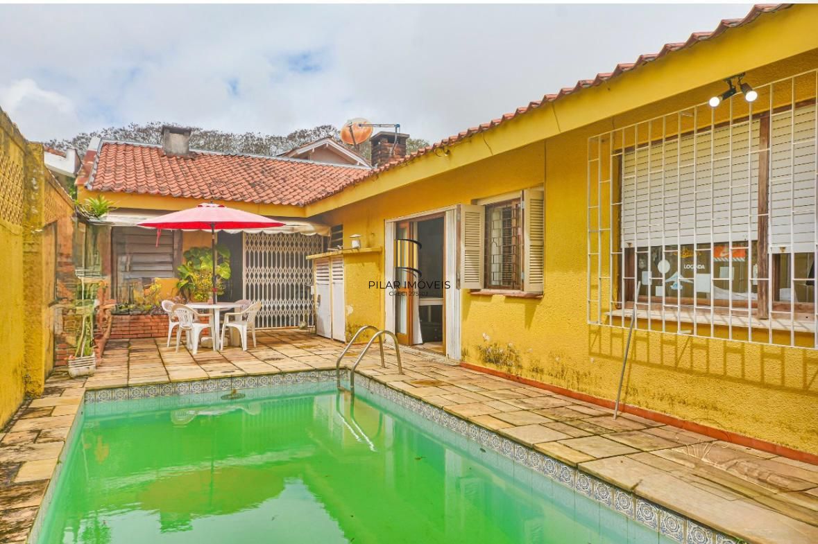 Casa residencial 246m² no bairro Jardim Isabel