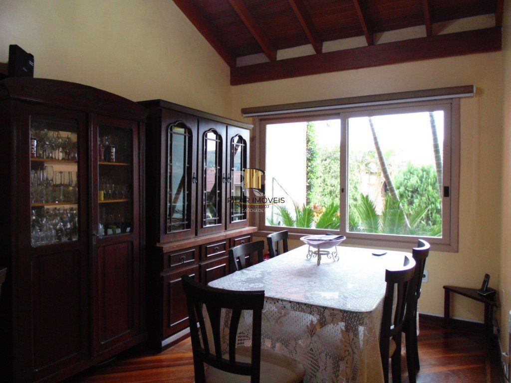 Casa Condominio para Venda - 190.4m², 3 dormitórios, sendo 1 suites, 4 vagas - Nonoai