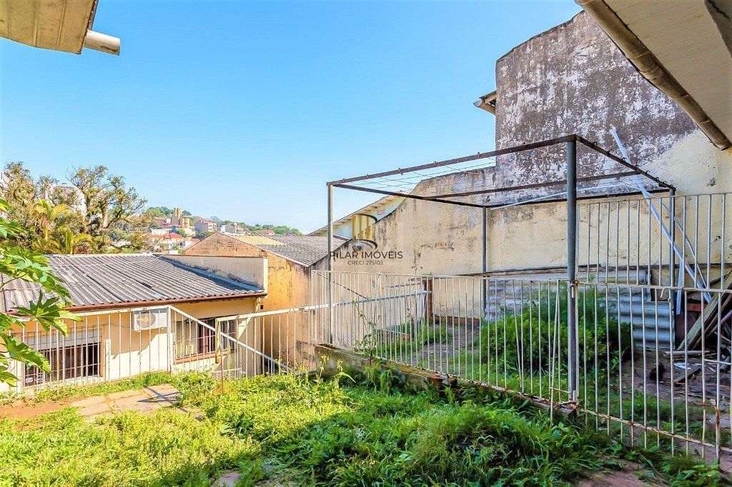 Casa para Venda - 165m², 3 dormitórios, 2 vagas - Partenon