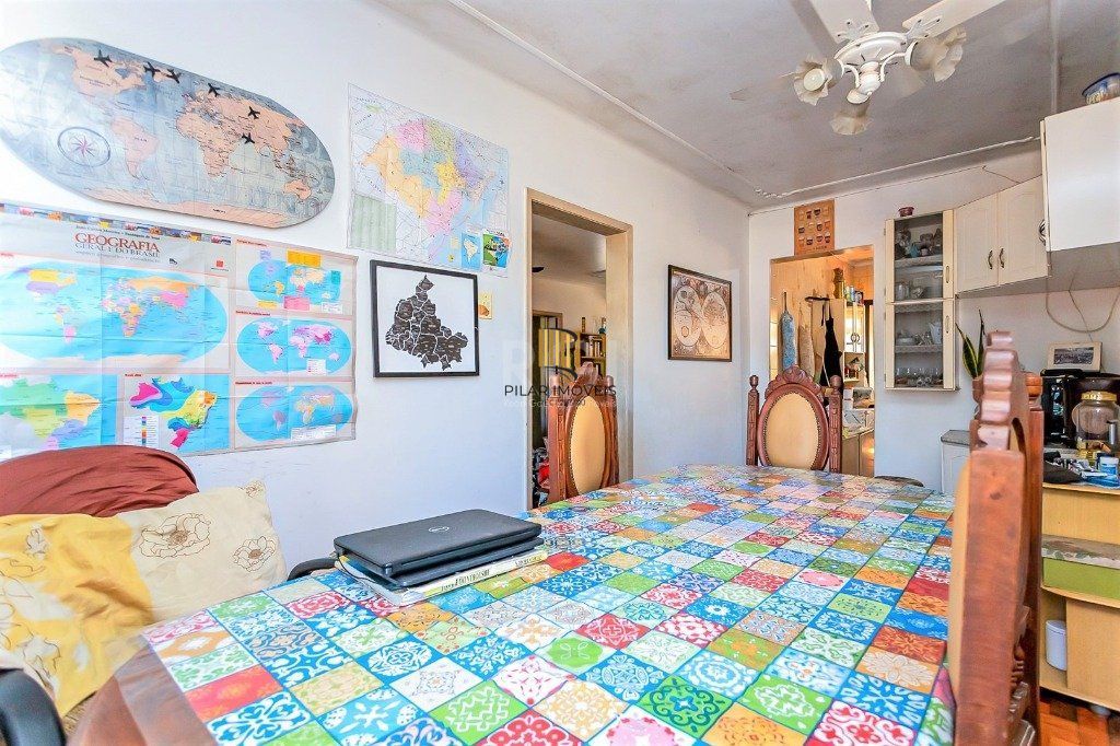 Casa para Venda - 165m², 3 dormitórios, 2 vagas - Partenon