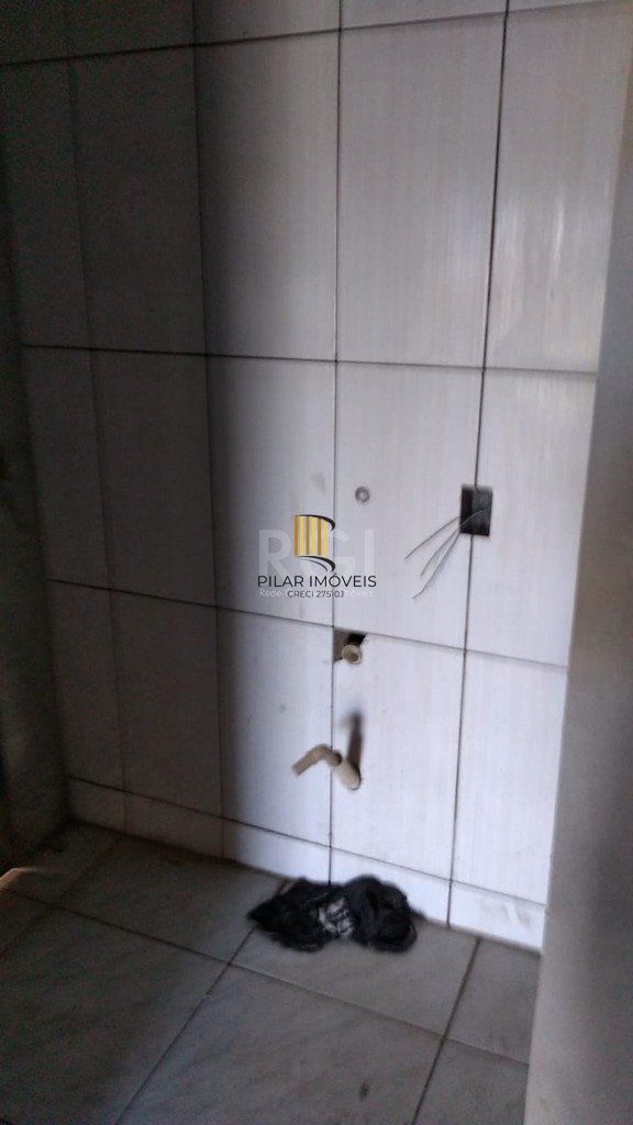 Casa para Venda - 63m², 2 dormitórios, 1 vaga - 4 Lagos