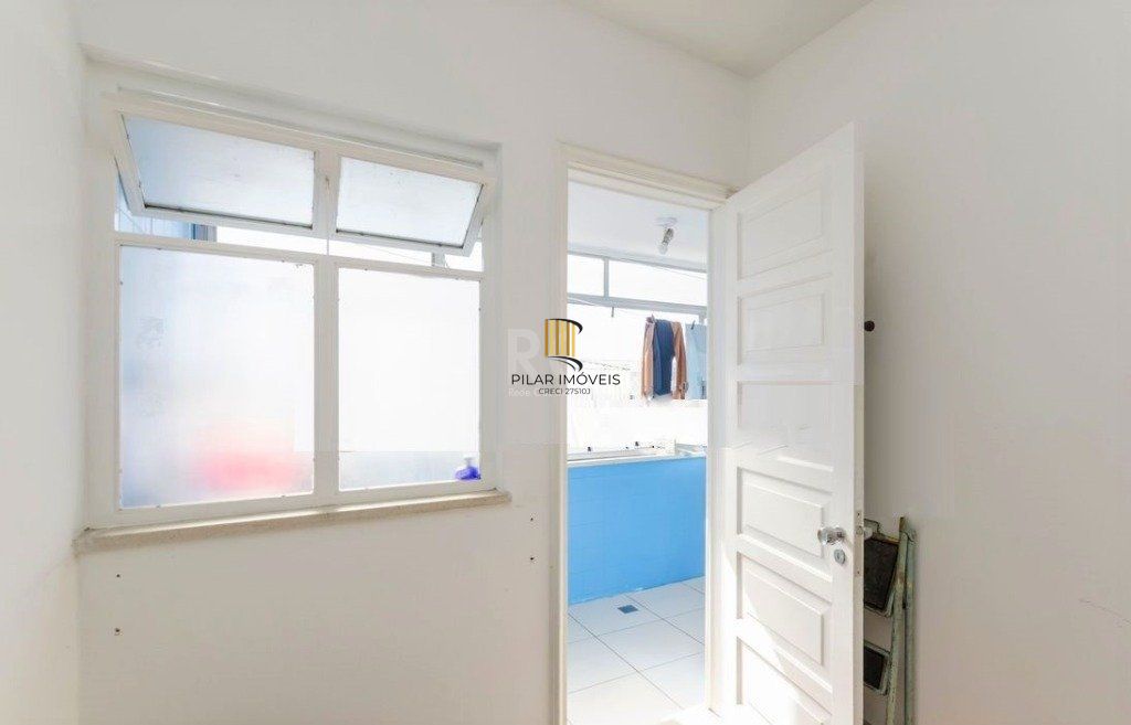 Apartamento para Venda - 128m², 3 dormitórios, 1 vaga - Menino Deus