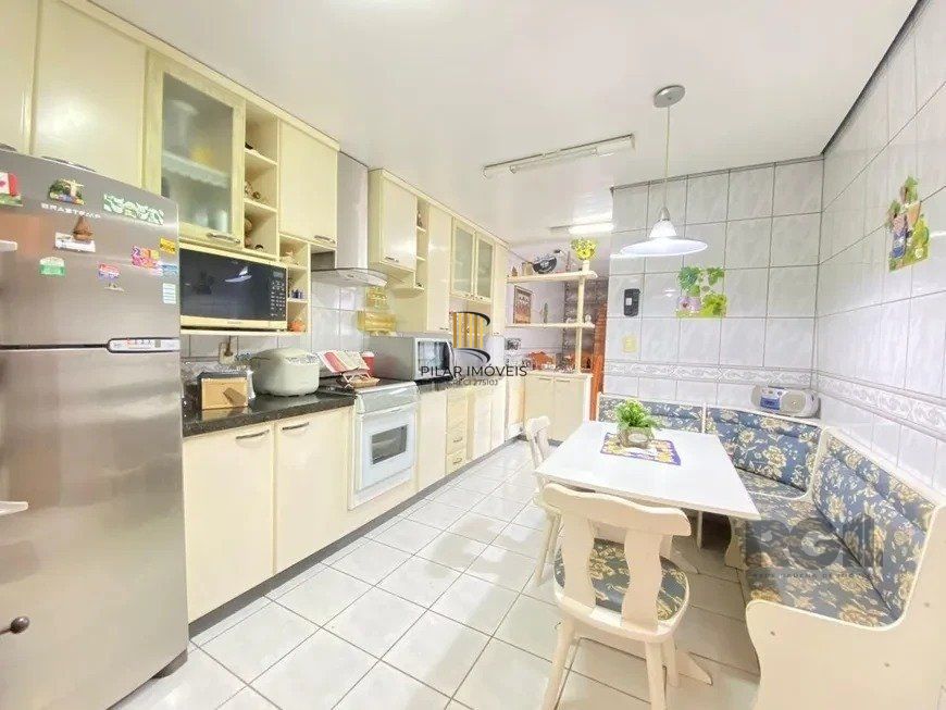Casa de 2 dormitórios no bairro Sarandi