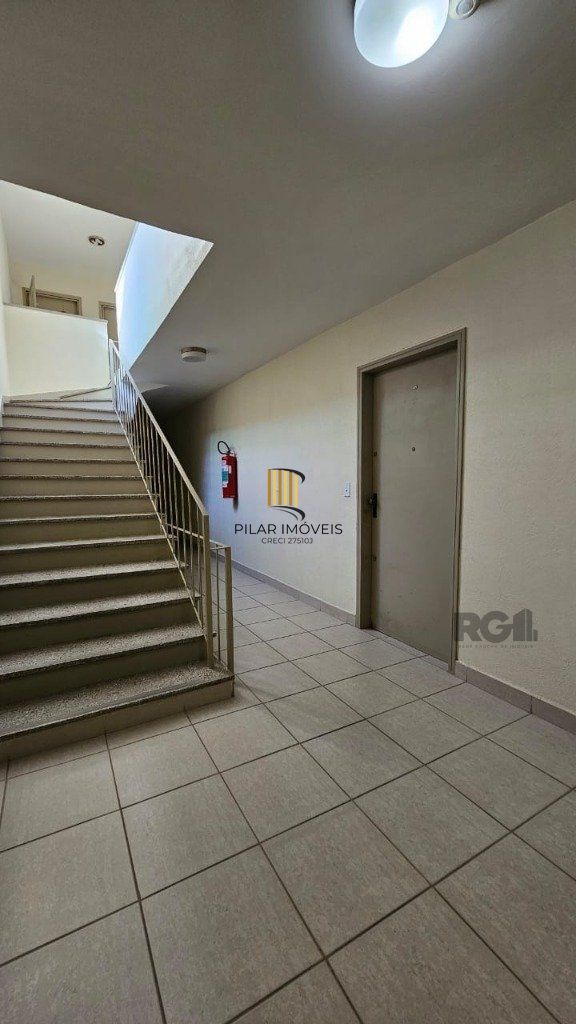 Apartamento 1 dormitório com ótima orientação solar no Bairro Nonoai.