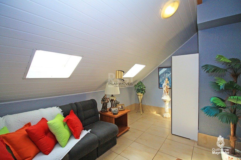Casa Condominio para Venda - 146.49m², 4 dormitórios, sendo 1 suites, 2 vagas - Alto Petrópolis