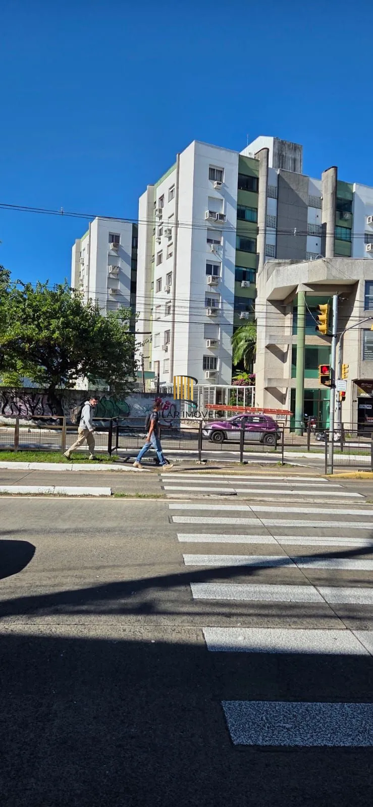 BOX NO CONDOMINIO PLAZA MONDRIAN EM TERESÓPOLIS - PORTO ALEGRE