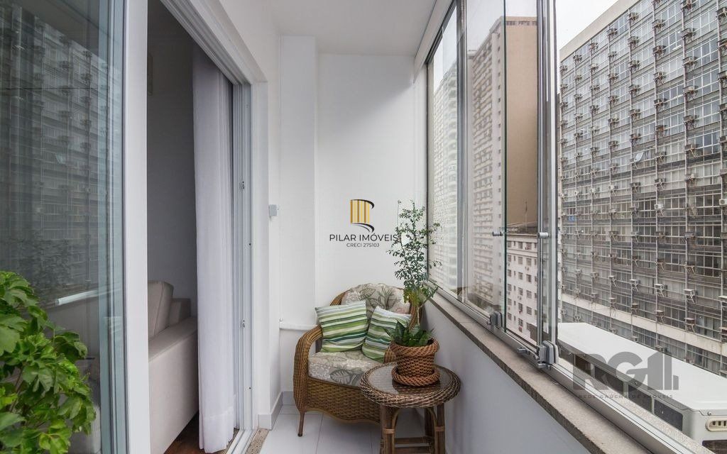 Apartamento 2 dorms à venda Avenida Borges de Medeiros, Centro Histórico - Porto Alegre