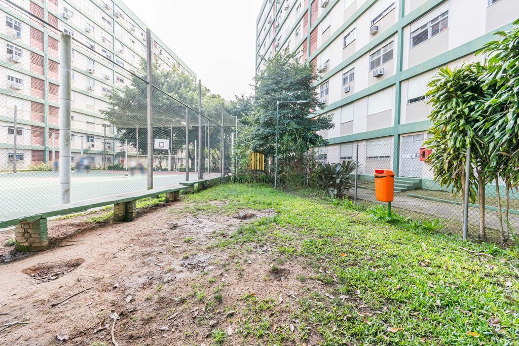 Apartamento Térreo 2 dorms à venda Rua Felizardo Furtado, Petrópolis - Porto Alegre