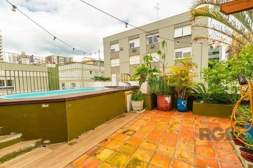 Cobertura 125m² - 3 dormitórios, 2 vagas no bairro Petrópolis