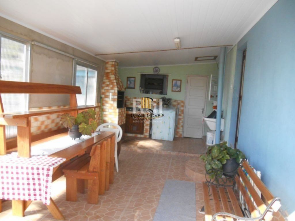 Casa para Venda - 185m², 4 dormitórios, sendo 2 suites, 4 vagas - Nonoai