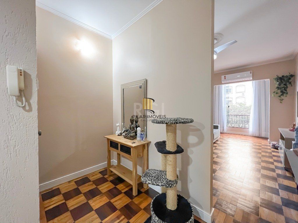 Apartamento 85m² - 3 dormitórios, sacada, churrasqueira no bairro Cidade Baixa