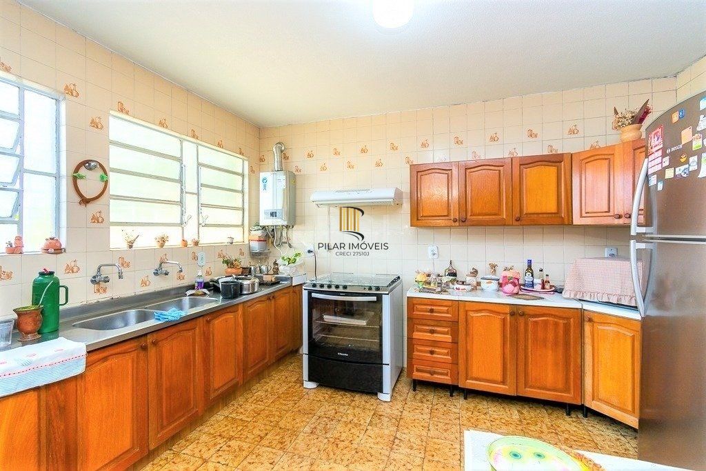 Casa de 424m² no Bairro Chácara Das Pedras