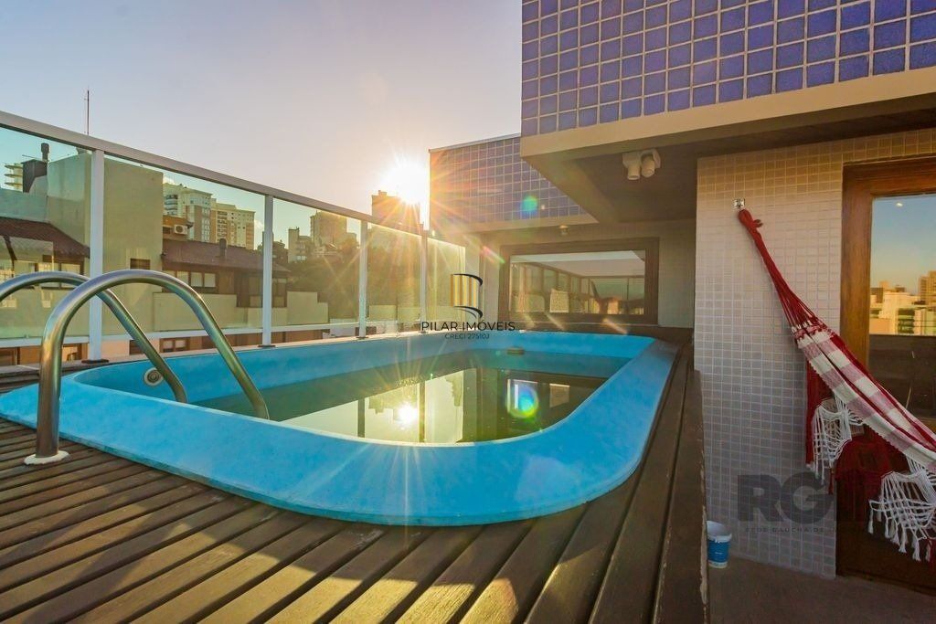 Excelente cobertura de 175m² com 3 dormitórios e 2 vagas.