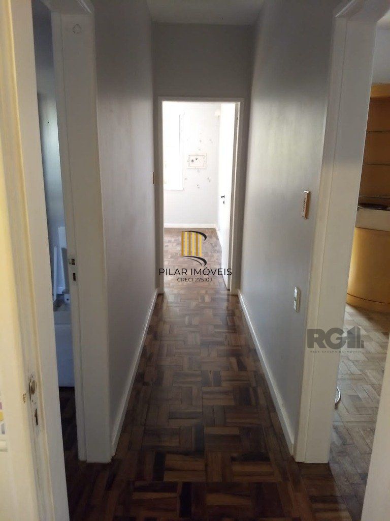 Casa de 168m² - 3 dormitórios, 3 vagas no bairro Nonoai