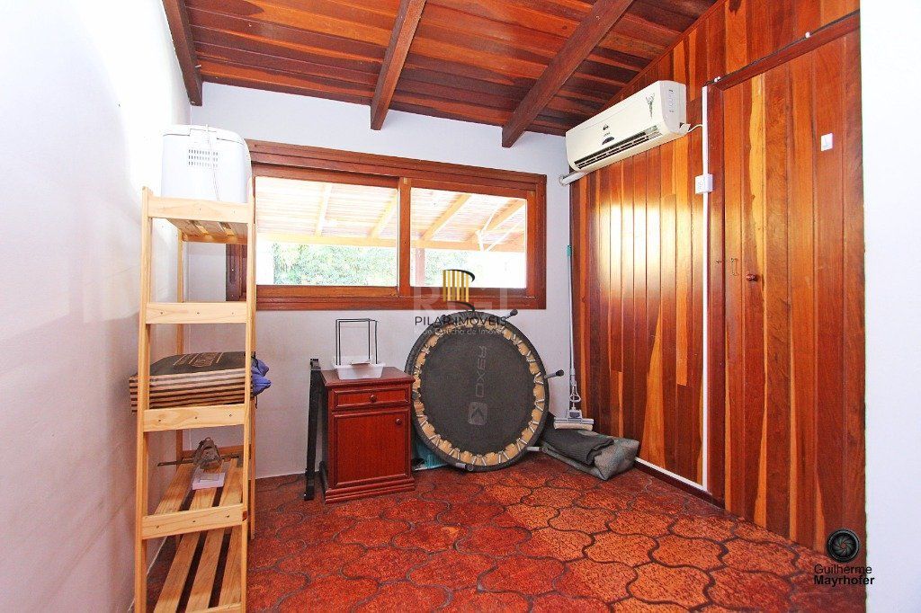 Casa para Venda - 180m², 3 dormitórios, sendo 1 suites, 3 vagas - Parque dos Maias