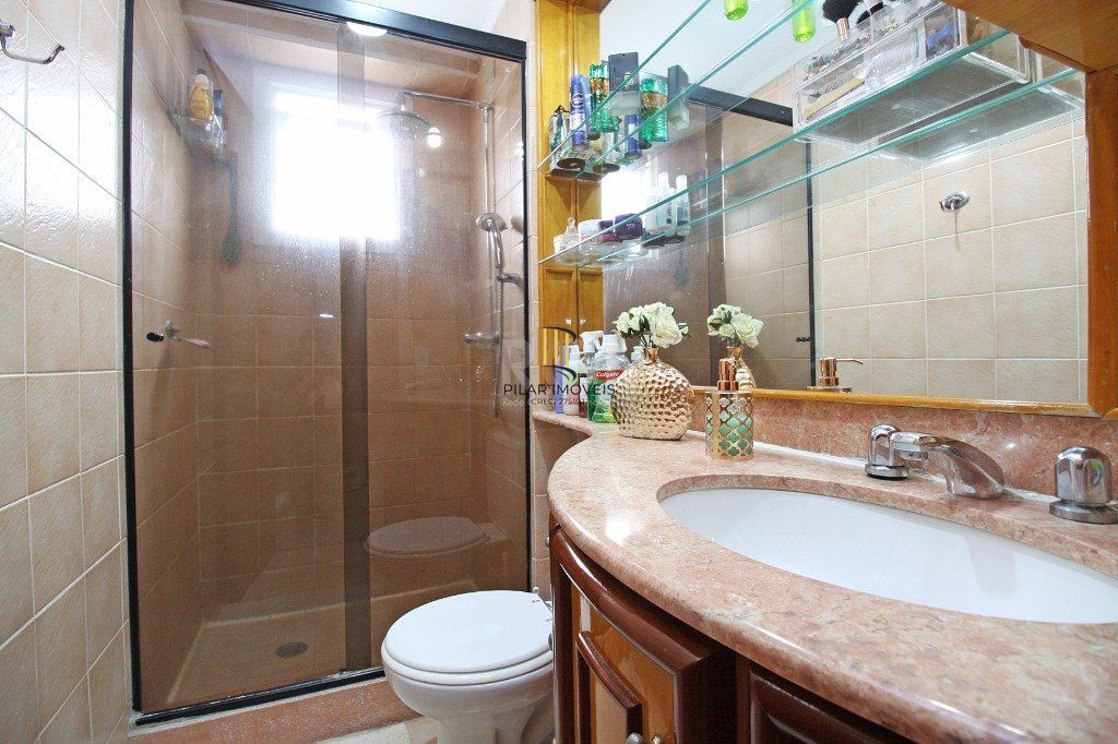 Apartamento para Venda - 72m², 2 dormitórios, 1 vaga - Passo da Areia