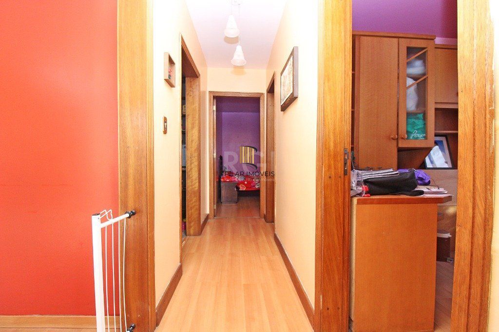 Casa para Venda - 280m², 4 dormitórios, sendo 1 suites, 4 vagas - Bom Jesus