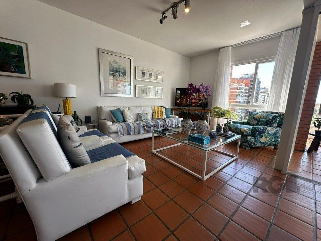 Apartamento 3 dormitórios no bairro Centro