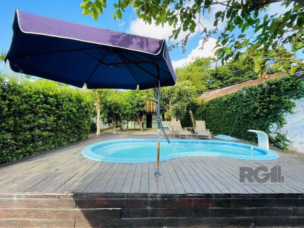 Excelente casa de 130m² com 2 dormitórios e piscina. - Pilar Imóveis